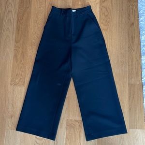 Babaton aritzia dress pant in black size 0